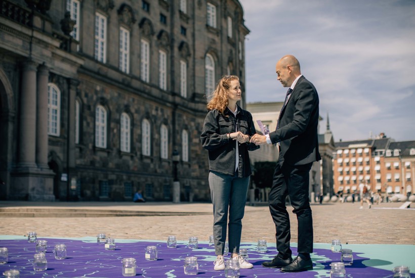 Miljøministeren vil forbyde pesticider dér, hvor drikkevandet dannes